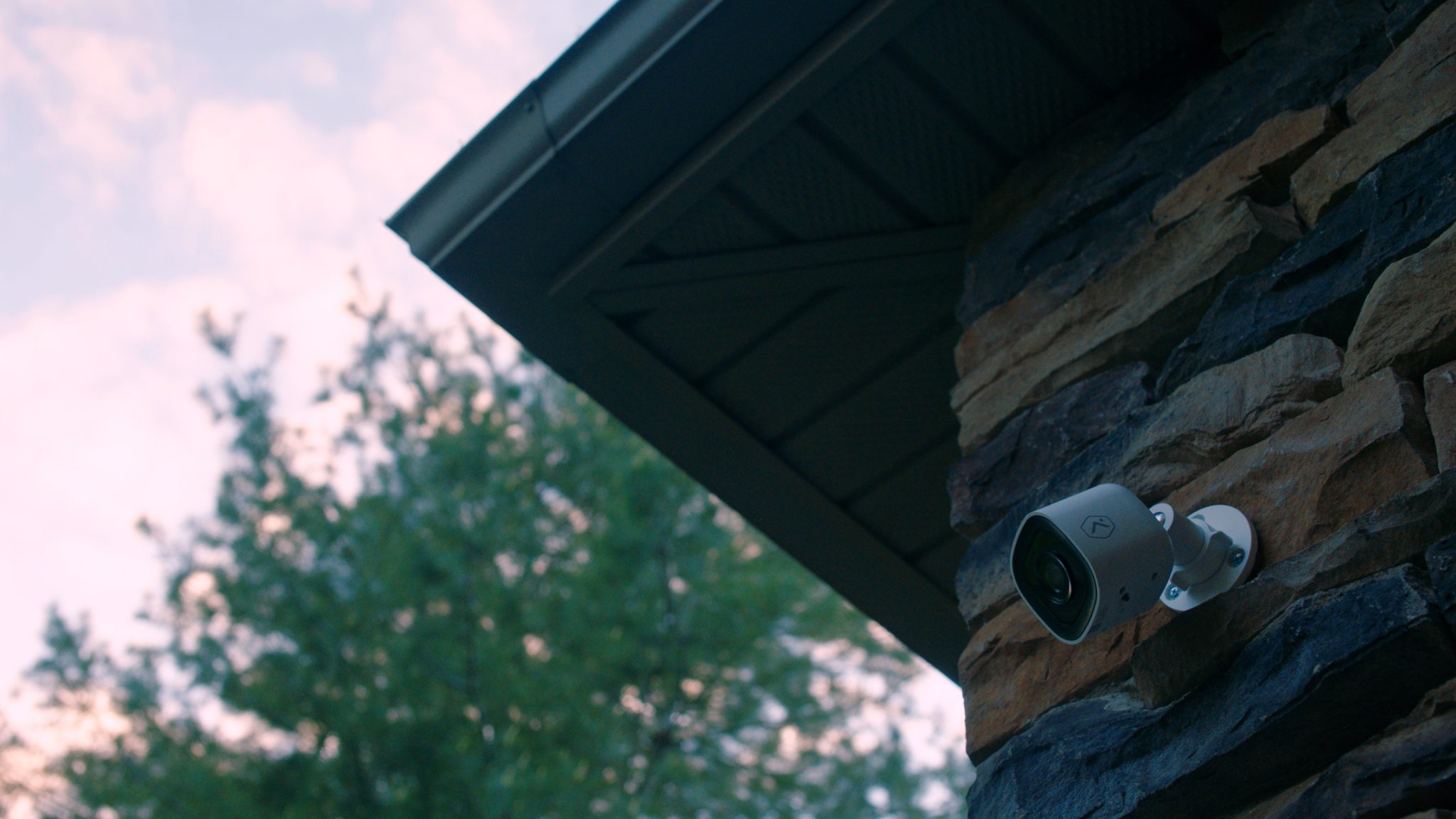 How Do Home Security Cameras Work?