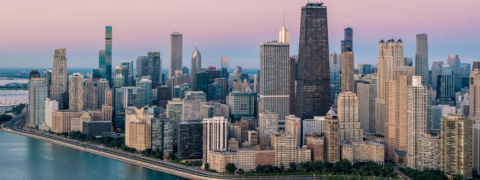Cityscape view of Chicago, IL